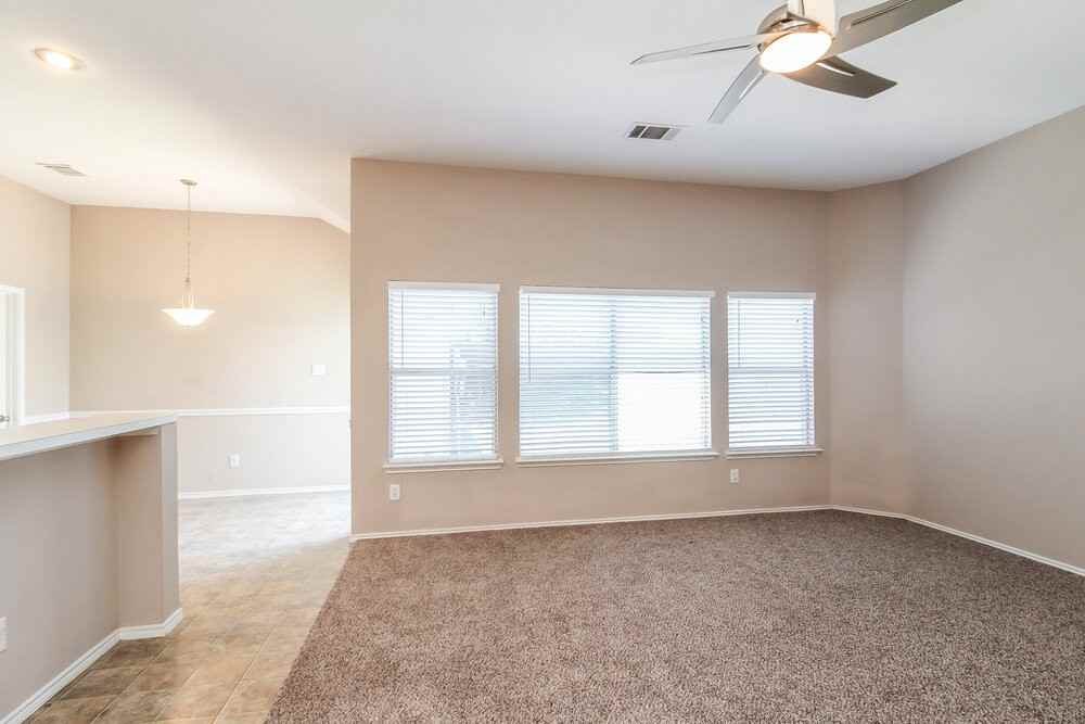 2805 Brookway Dr - Photo 2 of 15