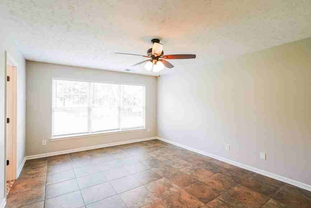 2963 Buckner Ln - Photo 5 of 17