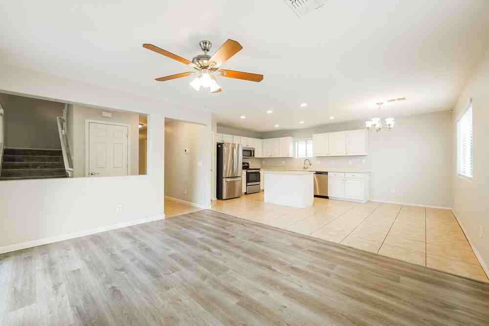 3733 W Dunbar Dr - Photo 7 of 17