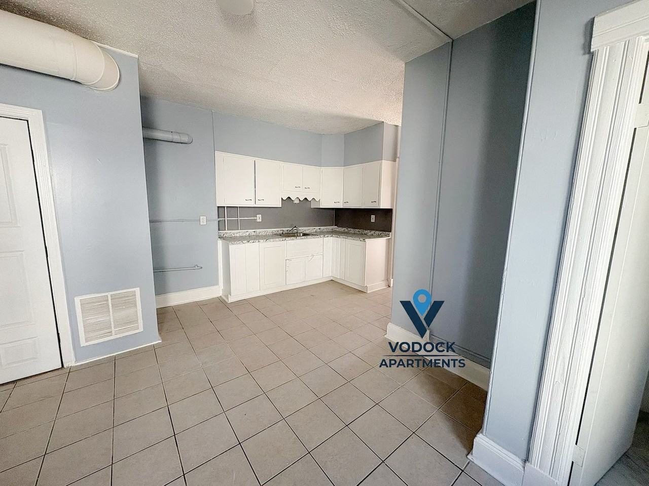 65 Whitmore Street #2W - Photo 2 of 9