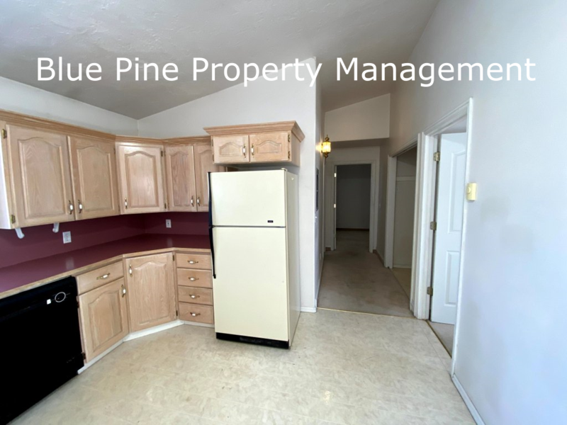2268 Stace St - Photo 7 of 12