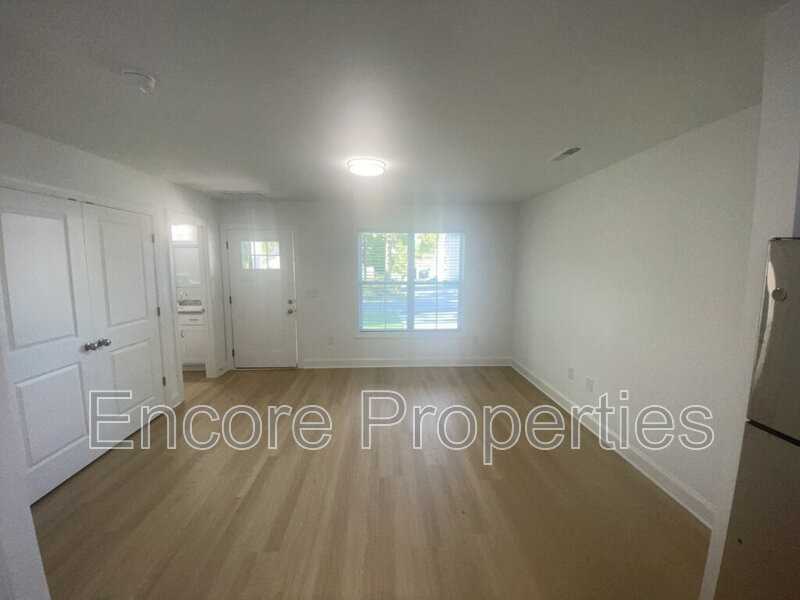 617 Washington St - Photo 3 of 7