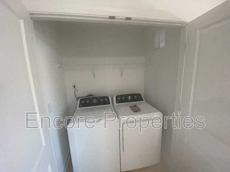 617 Washington St - Photo 6 of 7