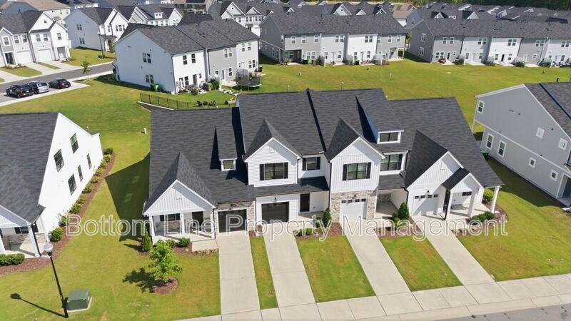 730 Putney Hill Rd - Photo 3 of 40