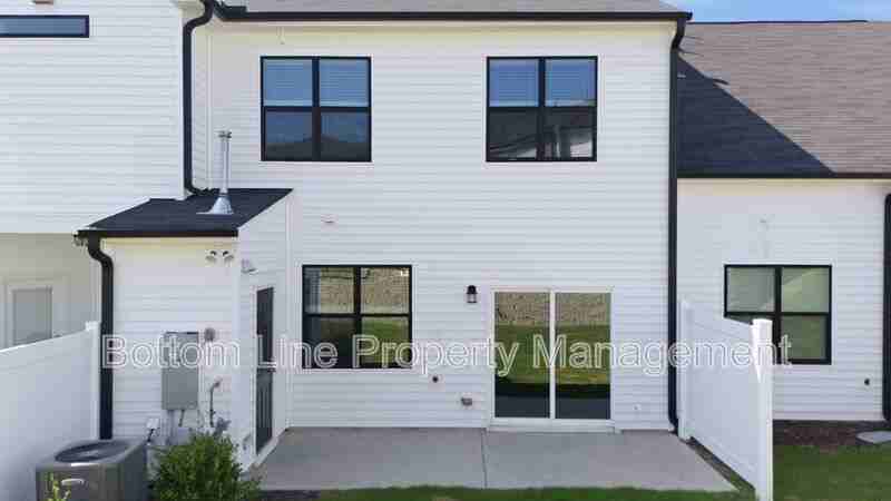 730 Putney Hill Rd - Photo 6 of 40