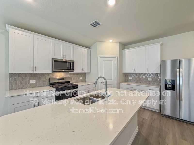 3803 High Valley Dr - Photo 5 of 24