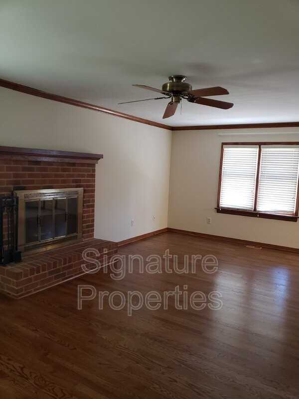 9234 Fair Hill Ct - Photo 4 of 13