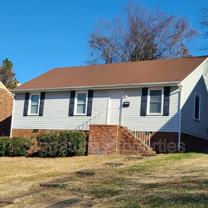 4905 Goddin Cir - Photo 1 of 1