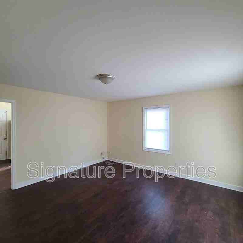 4905 Goddin Cir - Photo 7 of 11