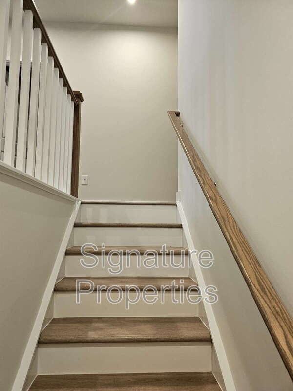 8026 Lake Laurel Ln - Photo 6 of 20