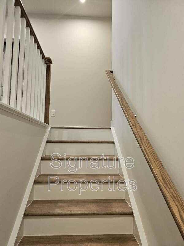 8026 Lake Laurel Ln - Photo 7 of 20