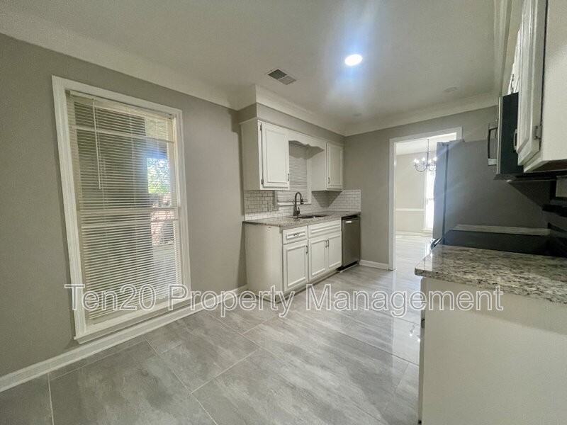 6405 Billings Rd - Photo 7 of 21