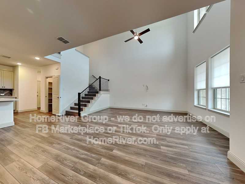 8627 Dynasty Ln - Photo 3 of 21