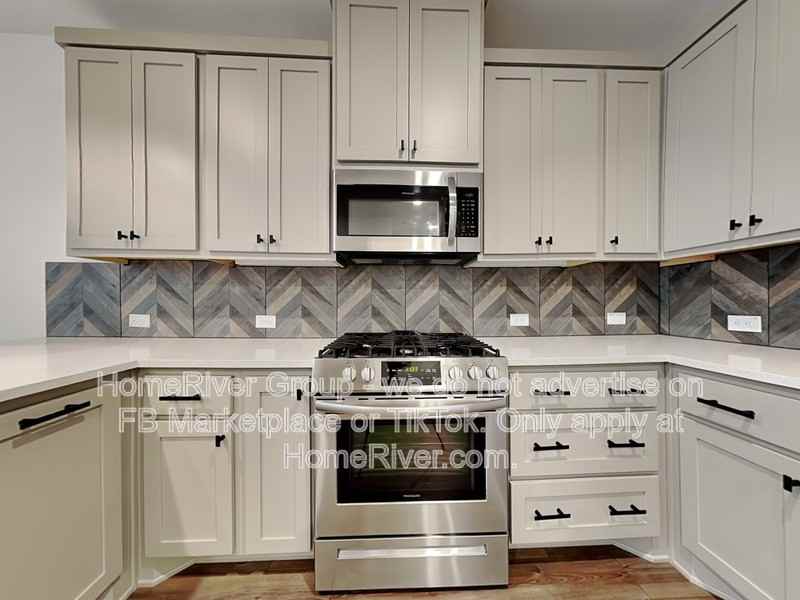 8627 Dynasty Ln - Photo 6 of 21