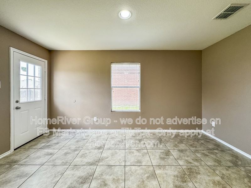2717 Marsha Ln - Photo 4 of 22