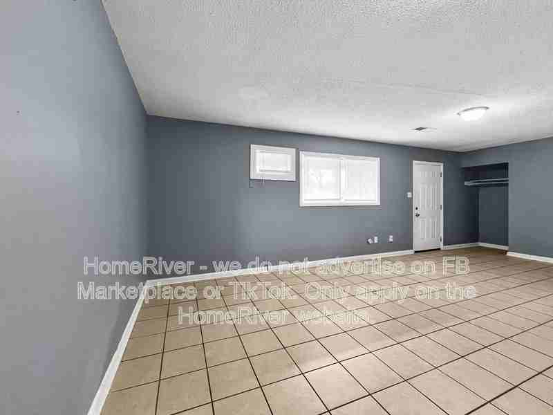 4776 Scottsdale Ave - Photo 2 of 18