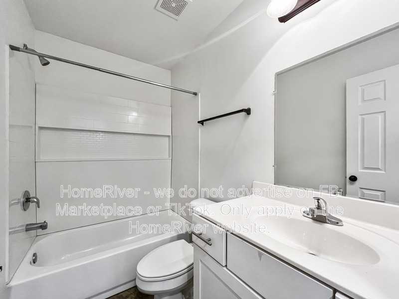 2975 Lake Park Rd - Photo 7 of 22