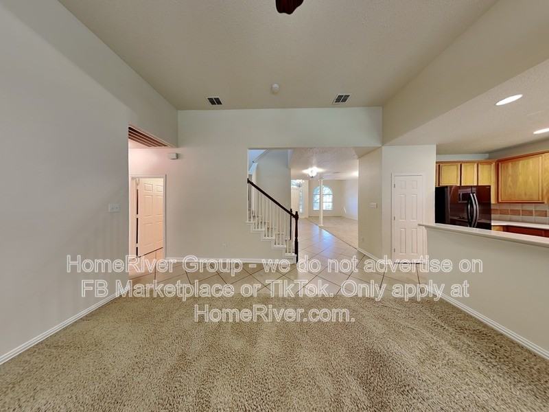 10446 Red Clover Dr - Photo 6 of 38