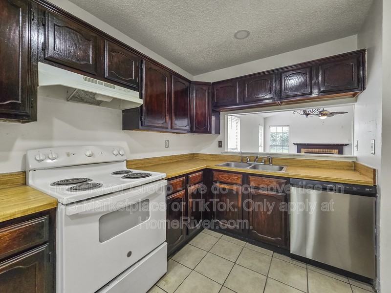 2609 Galemeadow Dr - Photo 4 of 22