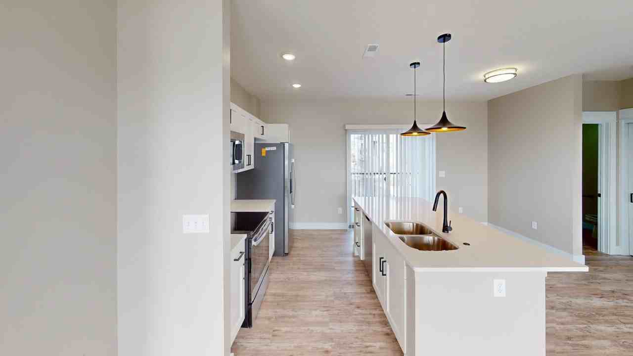 Element 30 Apartments - Photo 7 of 21