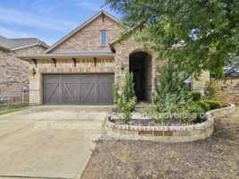featured image of 3000 Crestwater Rdg