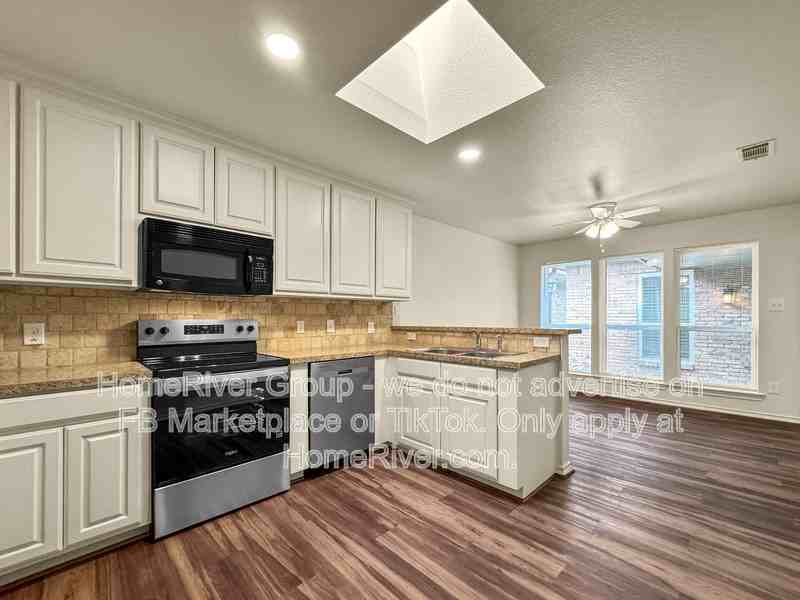 3405 Wells Dr - Photo 6 of 22