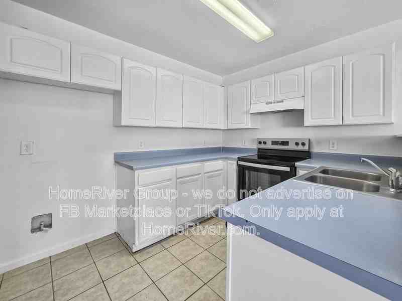 4529 Anchor Ct - Photo 4 of 22