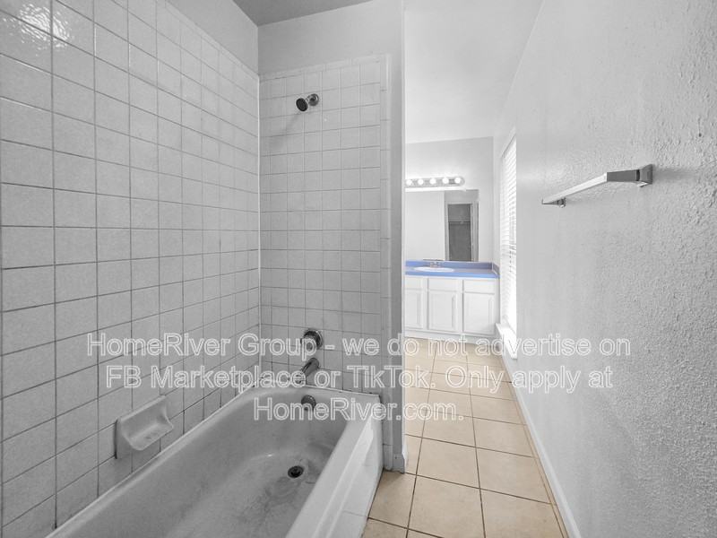4529 Anchor Ct - Photo 7 of 22