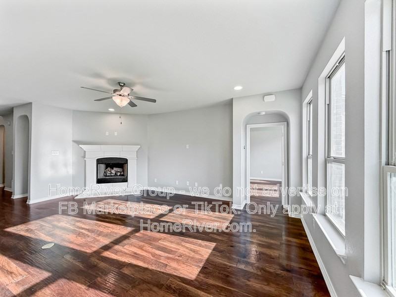 3604 Arroyo Trl - Photo 3 of 24