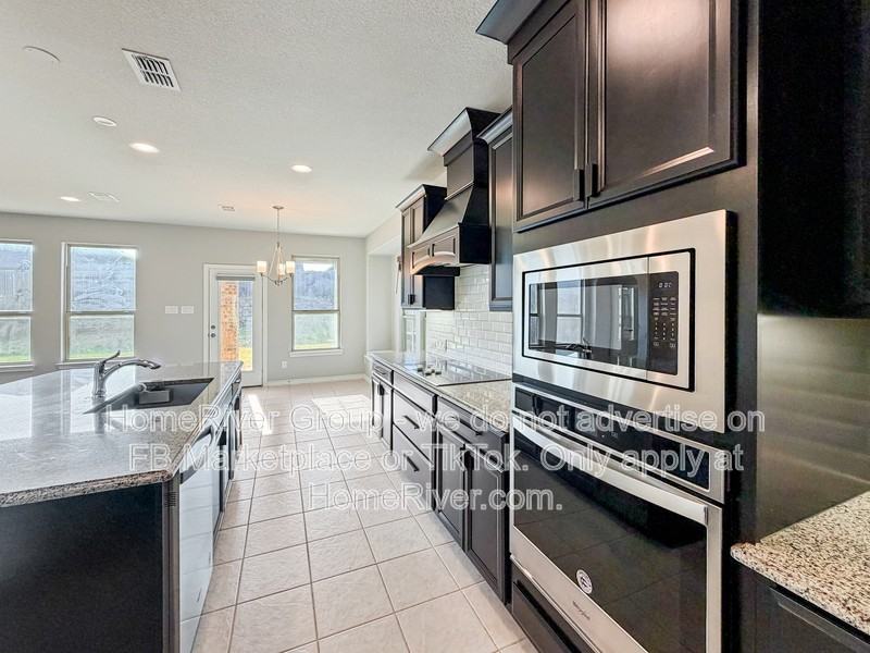 3604 Arroyo Trl - Photo 7 of 24