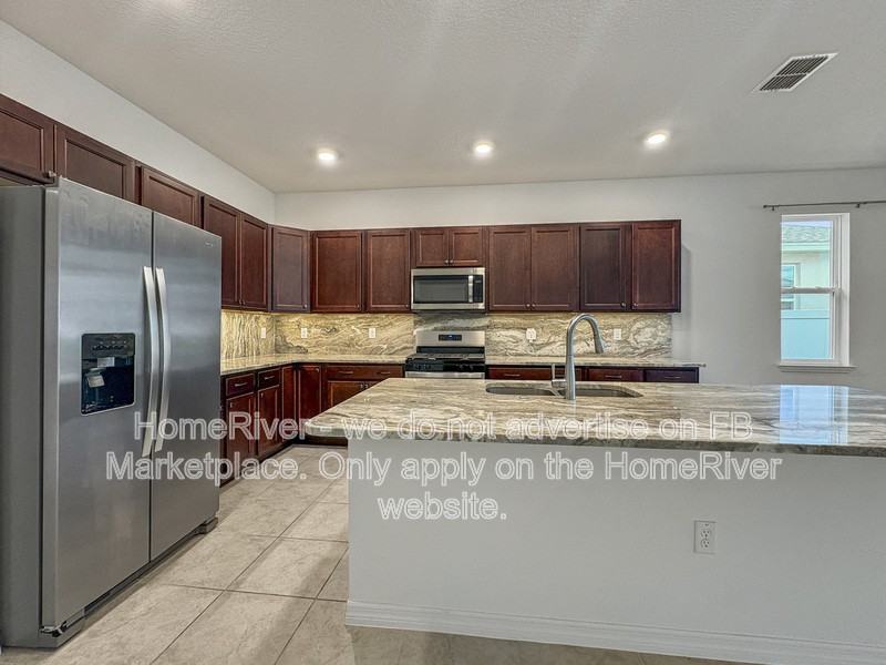 5842 Sw 76th Ct - Photo 5 of 18