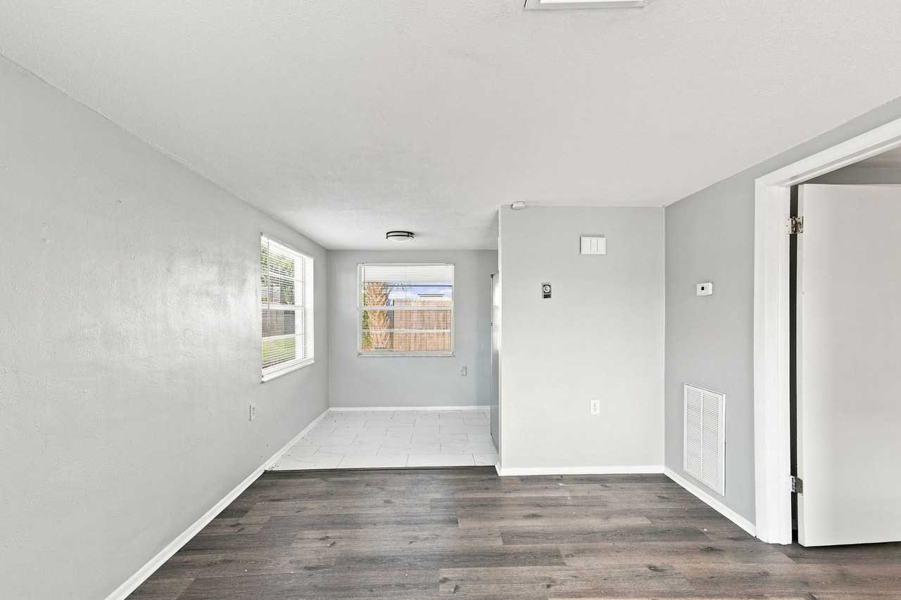 5633 Golden Nugget Dr - Photo 6 of 26