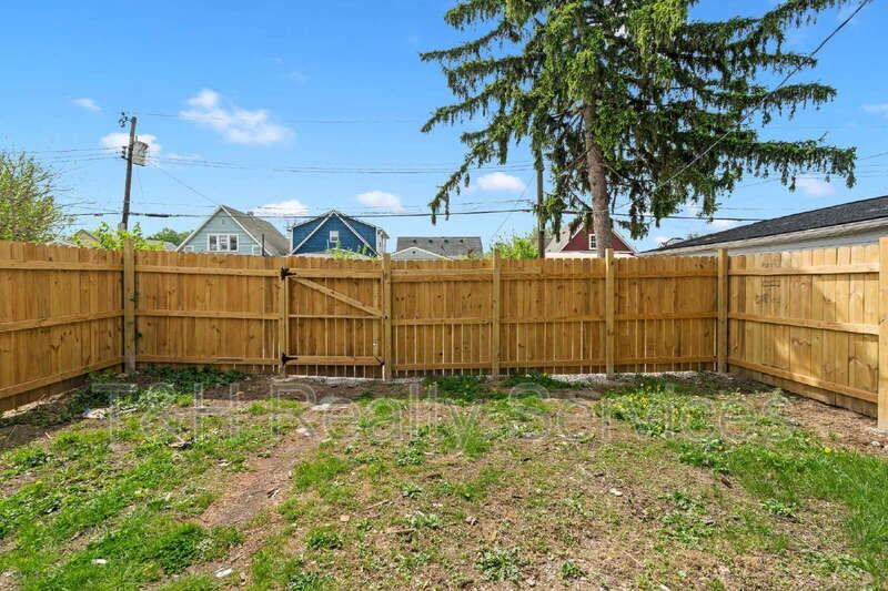 47 Schiller St - Photo 4 of 29