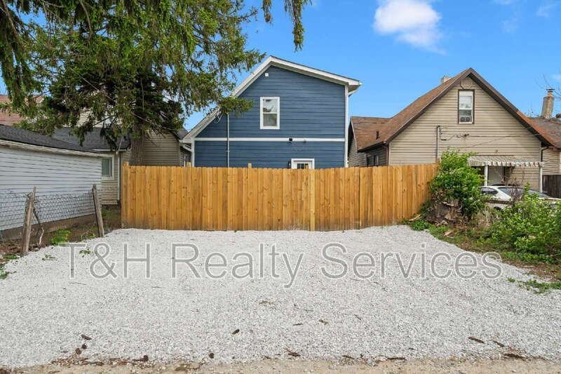 47 Schiller St - Photo 6 of 29
