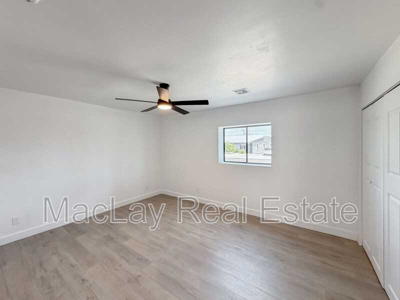 1015 E Concorda Dr - Photo 6 of 23