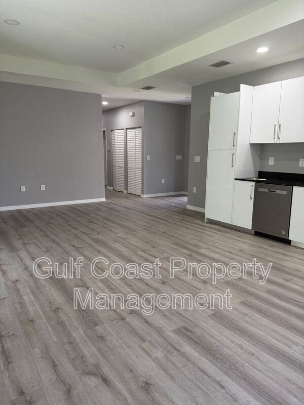 1928 Marlay Ave - Photo 4 of 21