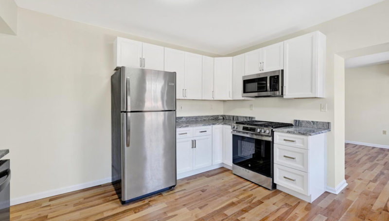 2020 Gough St - Photo 7 of 11