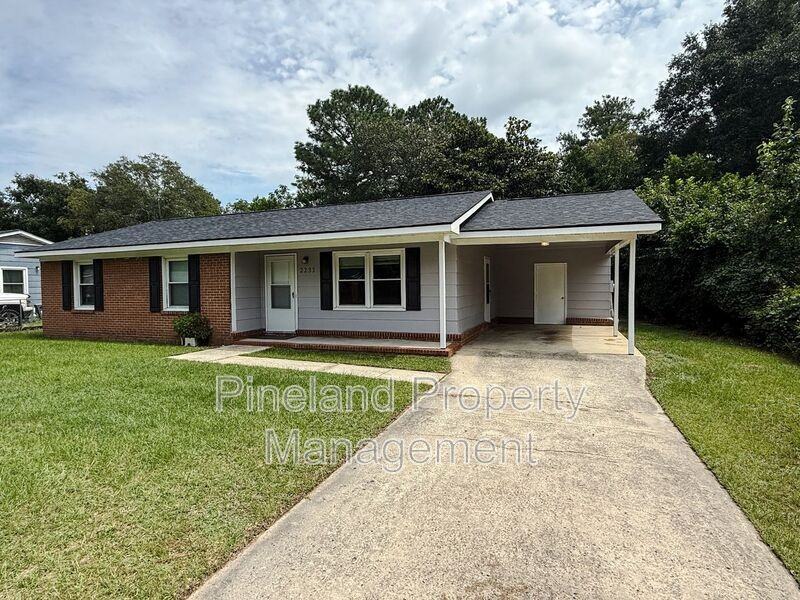 2233 Delta Dr - Photo 2 of 13