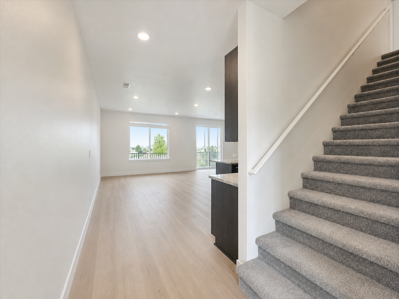 5881 W 40th Ct - Photo 6 of 24