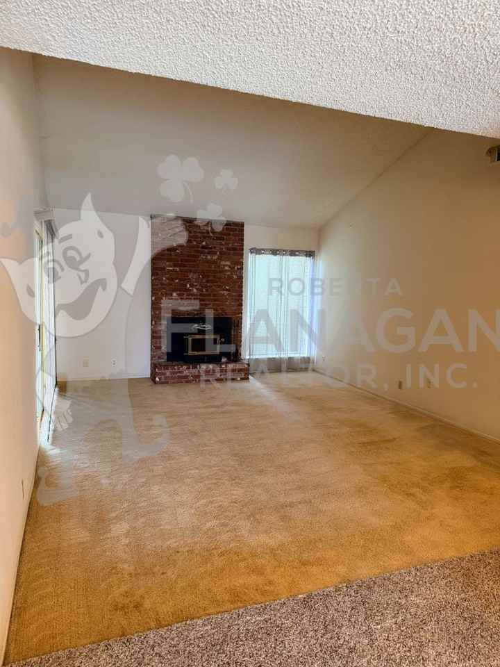 2926 Crestwood Ct - Photo 4 of 18