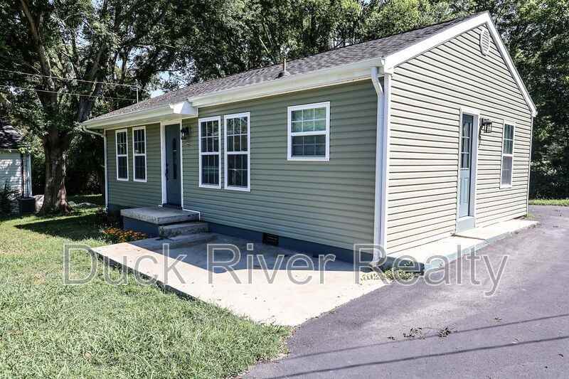 1110 Morningside Dr - Photo 2 of 17