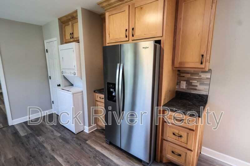 1110 Morningside Dr - Photo 7 of 17