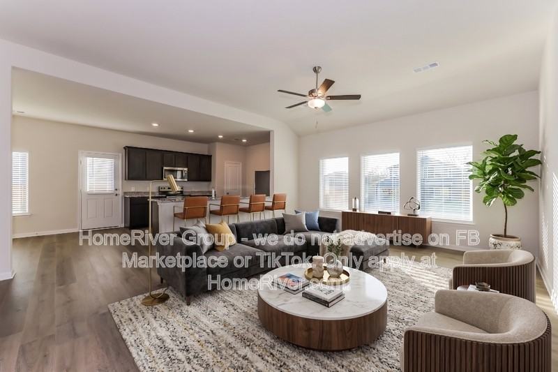 6569 Crosswood Ln - Photo 2 of 26