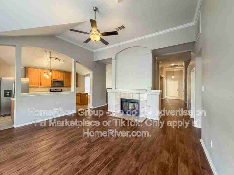 7209 Chaucer Dr - Photo 6 of 31