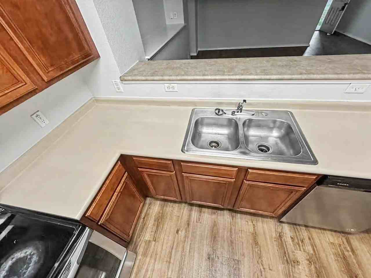 1726 E Mesa Park Cv - Photo 4 of 13