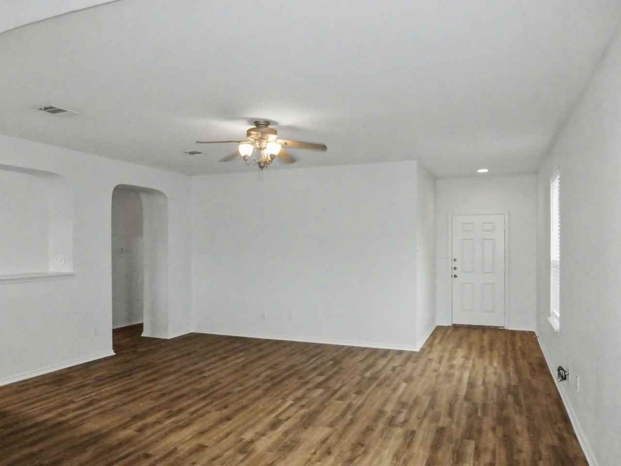 1726 E Mesa Park Cv - Photo 5 of 13