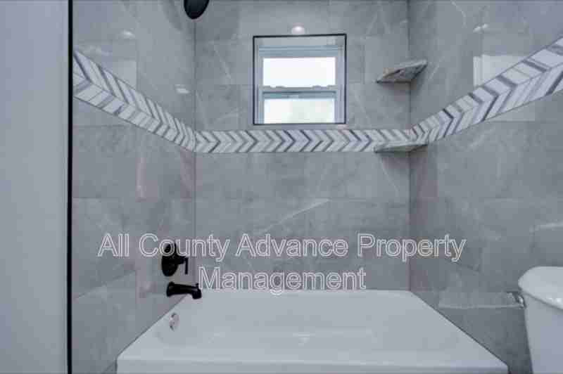 425 Orangewood Dr - Photo 7 of 17