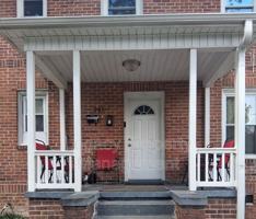 featured image of 703 Askew St #B