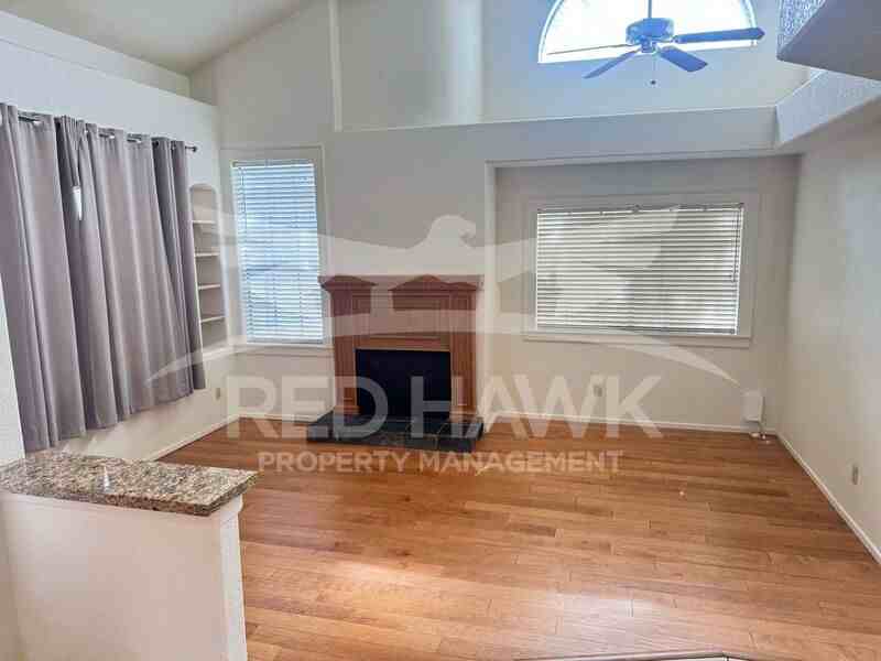 25 W La Vieve Ln - Photo 4 of 29