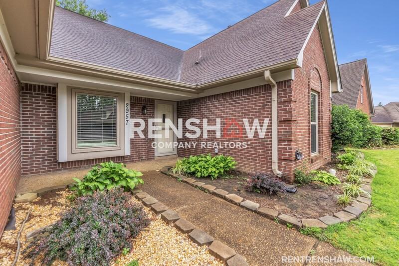 2957 Valley Lake Dr - Photo 3 of 25